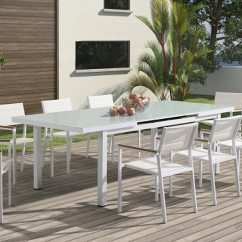 Outdoor Din